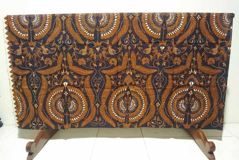 Batik fabric suppliers for traditional canting or tulis