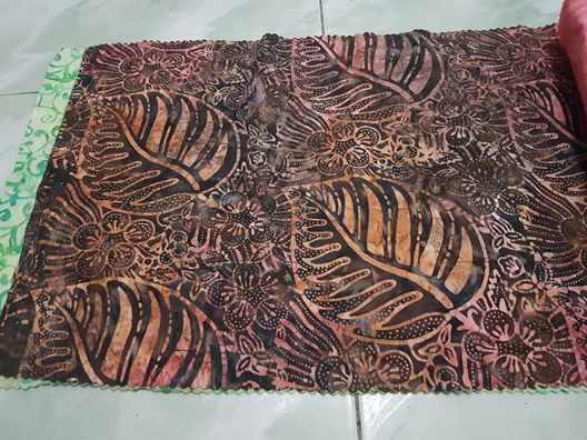 Technique of making batik fabric at Batikdlidir