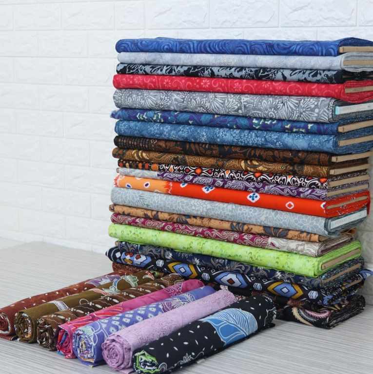 Indonesian batik fabric online Netherlands with free batik motives