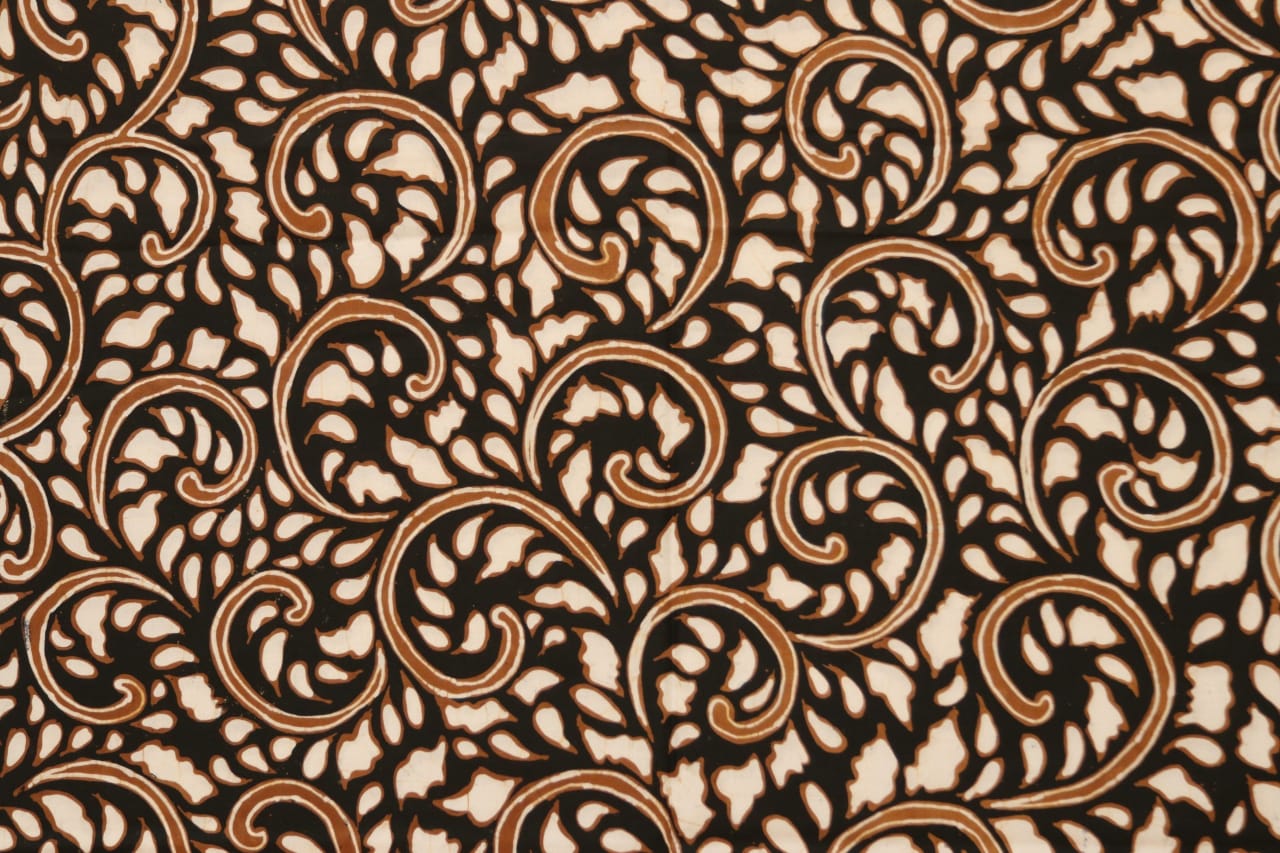 Traditional Indonesian Batik Fabric Motif Ungker Tembok BX 308