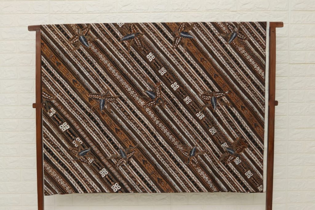 Authentic Batik Fabric Indonesia – Handmade & Stamped Batik Supplier